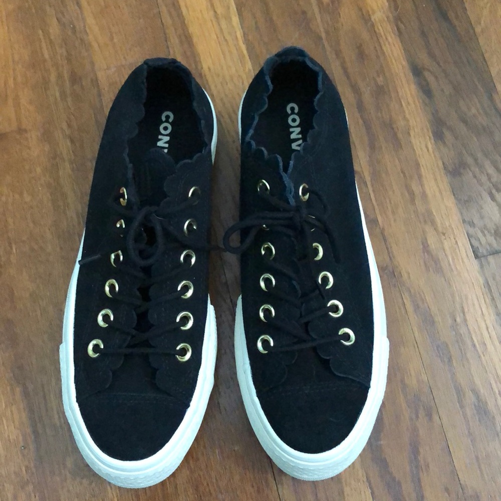 black Converse platform low tops